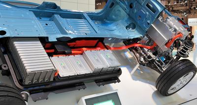 Cut-away of a Nissan Leaf battery pack