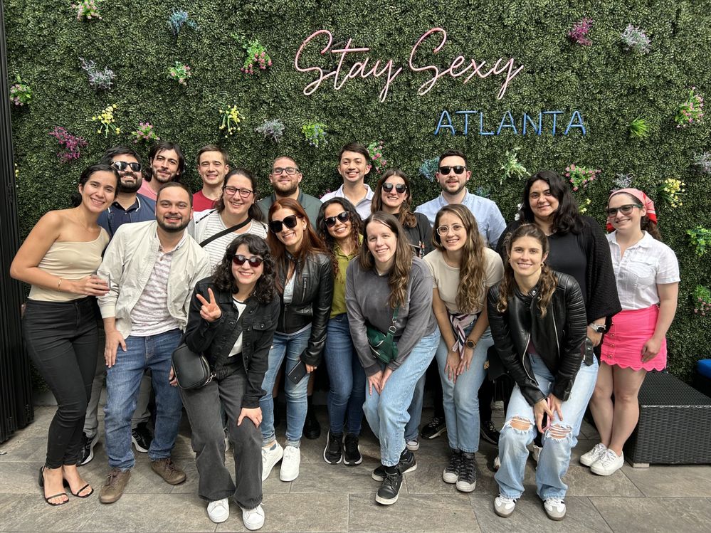 After a busy day at the GC&E Service Project removing invasive plant species, students relaxed and connected in downtown Atlanta during the Student Networking Reception
