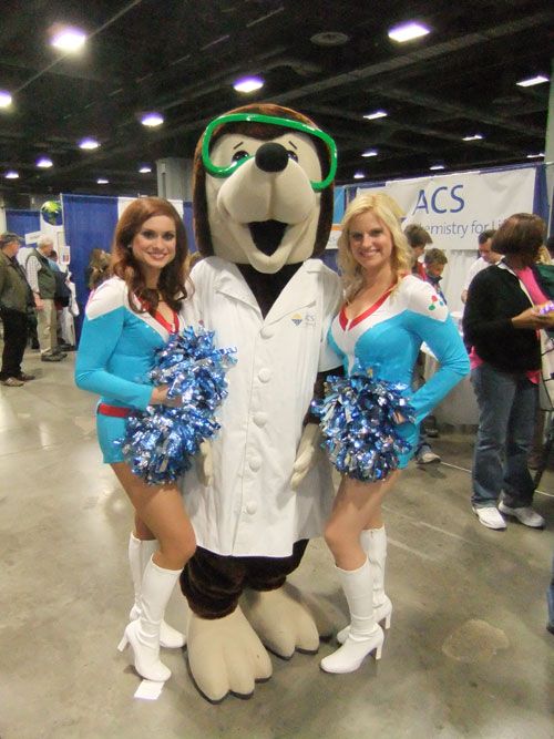 mole-science-cheer.jpg mole-science-cheer.jpg